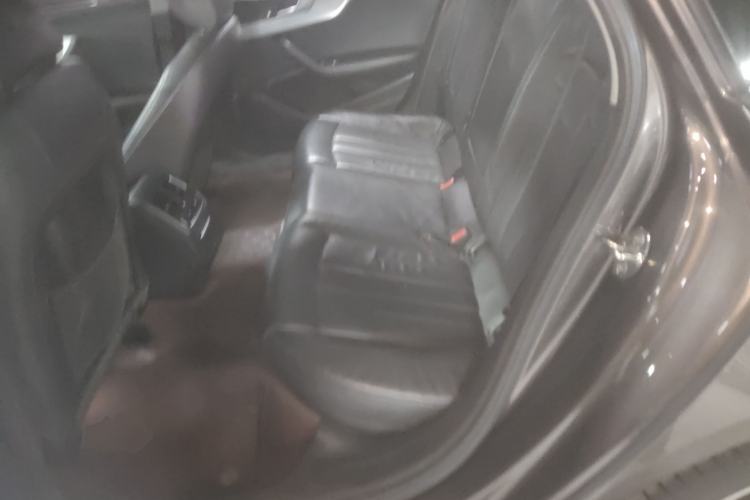 Used Audi A4L 2019 40 TFSI Fashion Version China V