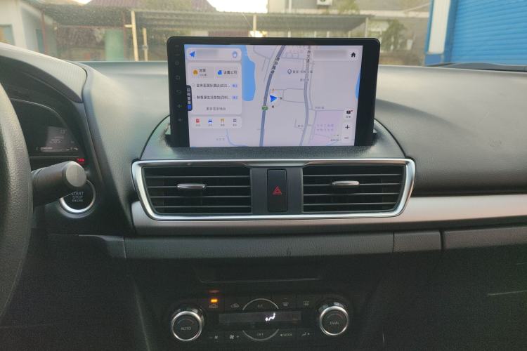 Used Mazda Mazda 3 Axela 2016 Sedan 1.5L Automatic Luxury Model
