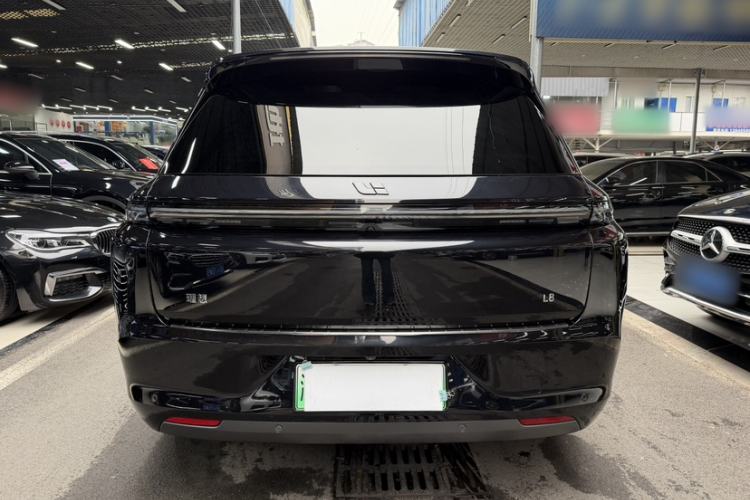 Used Li Auto L8 2023 Pro Model
