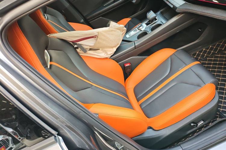 Used Changan UNI-V 2024 1.5T Prestige Sport Edition
