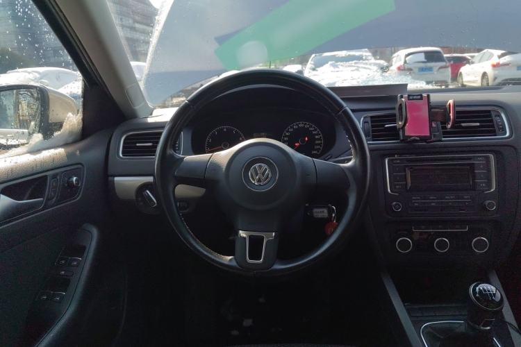 Used Volkswagen Sagitar 2014 Revised Version 1.6L Manual Leading Edition