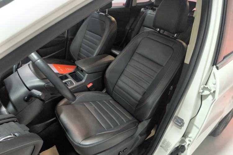 Used Ford Kuga 2019 EcoBoost 180 Two-Wheel-Drive Titanium Plus Model China V Standard