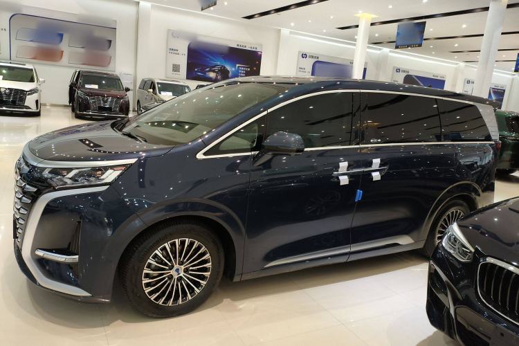 Used Denza D9 2022 DM-i 970 Four-Wheel Drive Flagship Model