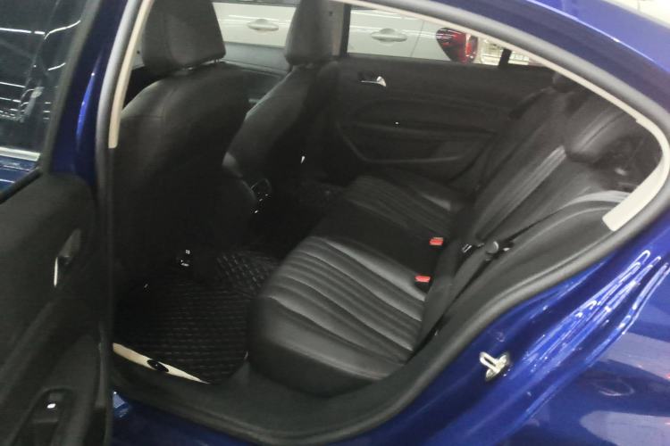 Used Peugeot 408 2022 1.6T Light-Chasing Edition
