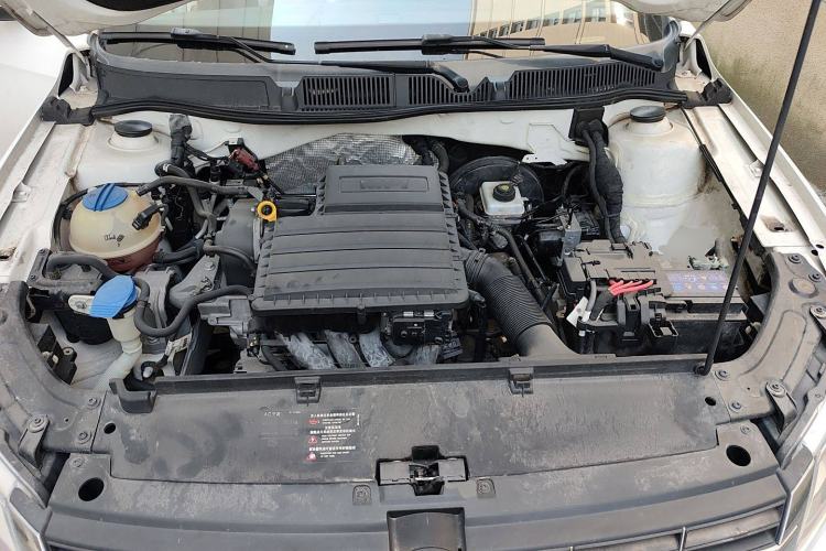 Used Volkswagen Gran Lavida 2013 1.6L Automatic Comfort Model
