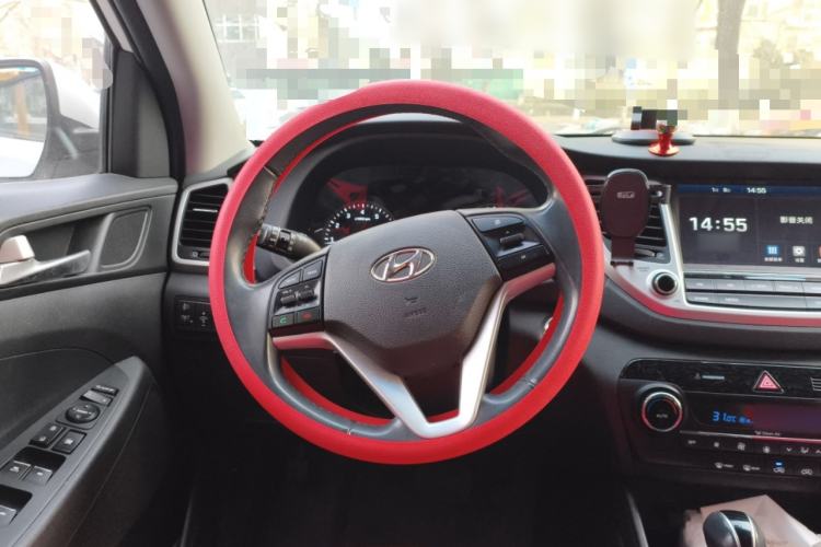 Used Hyundai Tucson 2015 1.6T Dual-Clutch Two-Wheel-Drive Leading Model