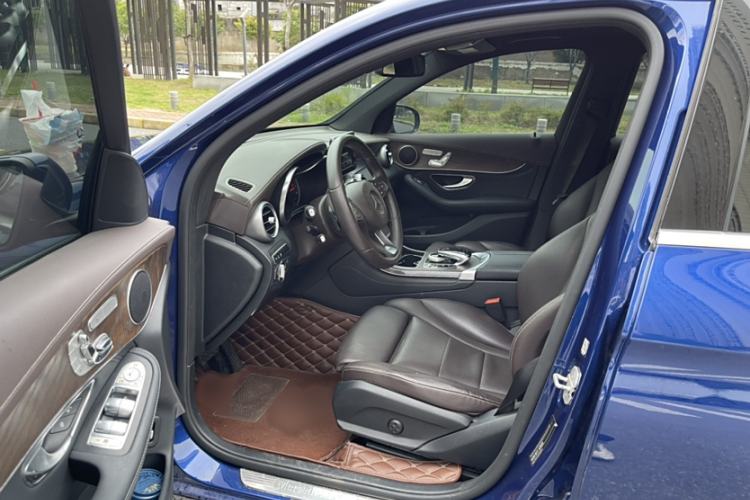 Used Mercedes-Benz GLC 2016 GLC 300 4MATIC Dynamic Model