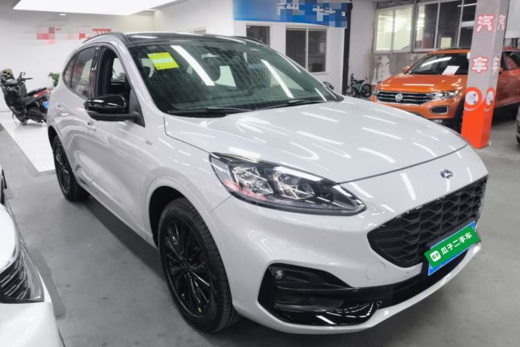 Used Ford Escape 2024 EcoBoost 245 Four-Wheel Drive ST-Line Pro Trim
