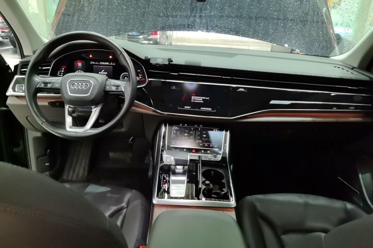 Used Audi Q7 2021 55 TFSI quattro S line Sport model