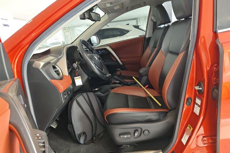 Used Toyota RAV4 2015 2.5L Automatic 4x4 Elite Edition
