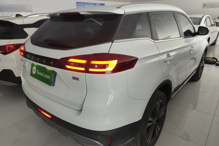Used Geely Auto Emgrand X7 Sport 2022 1.8TD DCT Zhiya Trim