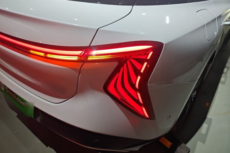 Used Hongqi EH7 2024 690 Pro