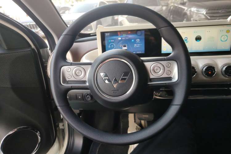 Used Wuling Bingo 2023 333 km Enjoyment Version
