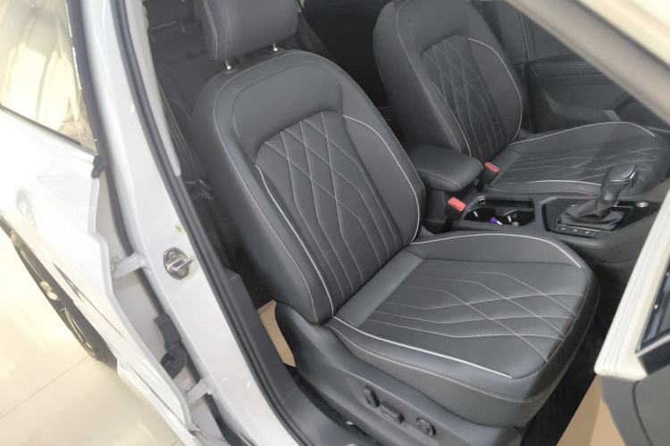 Used Volkswagen Tiguan L 2022 330TSI Automatic Two-Wheel Drive R-Line Enhanced Edition
