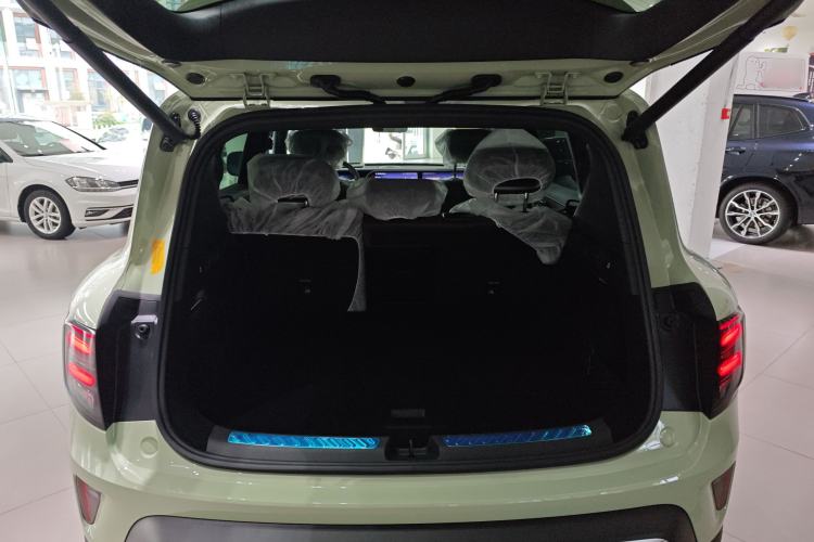 Used  #5 2024 Long-Range Journey Luxury Edition