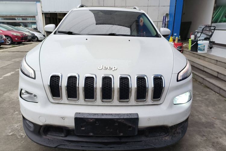 Used  Cherokee 2016 2.0L Superior Edition
