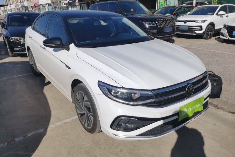 Used Volkswagen Bora 2023 300TSI DSG Prestige Edition
