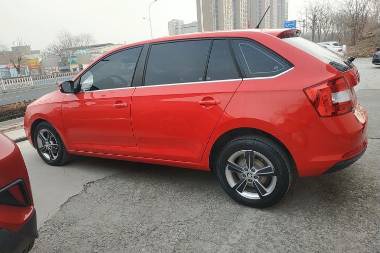 Used Skoda Rapid Spaceback 2019 1.5L Automatic Comfort Edition
