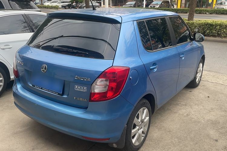 Used Skoda Fabia 2014 1.4L Automatic Crystal Edition
