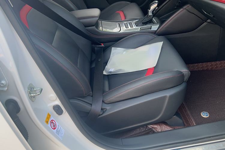 Used Changan CS55 2018 1.5T Automatic Colorful Edition China V Standard
