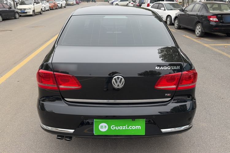 Used Volkswagen Magotan 2015 1.8TSI Advanced Model
