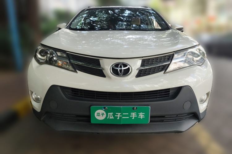 Used Toyota RAV4 2015 2.0L CVT Two-Wheel Drive Fashion Edition