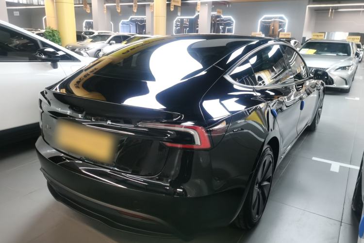 Used Tesla Model 3 2023 Rear-Wheel-Drive Version
