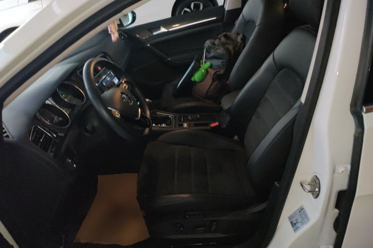 Used Volkswagen Golf 2018 230TSI Automatic Luxury Version
