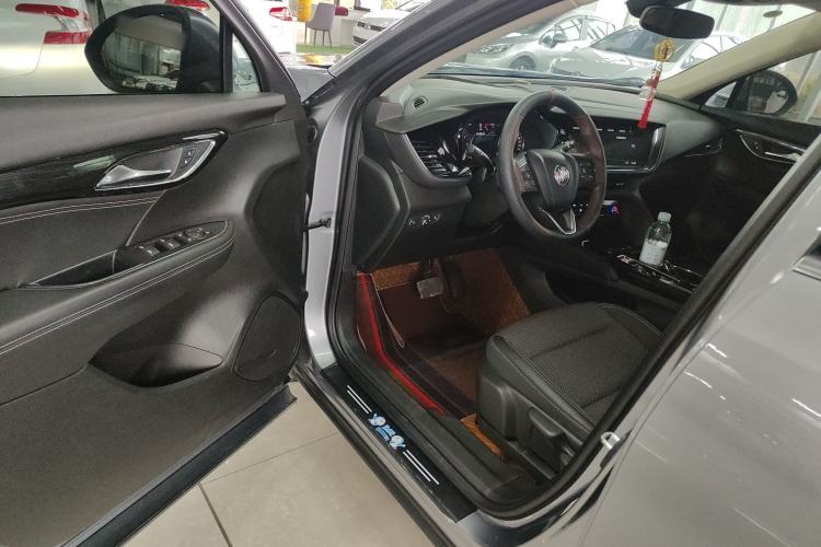 Used Buick Envision 2022 Encore S 552T Two-Wheel Drive Elite Model
