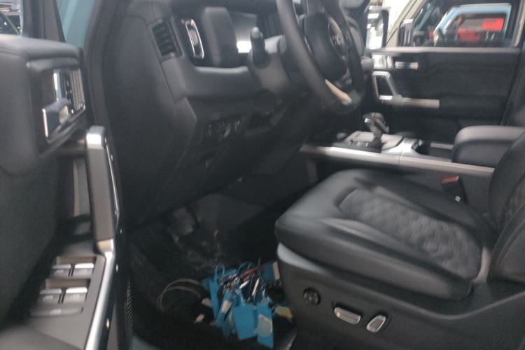 Used  T01 2025 2.0T Changfeng
