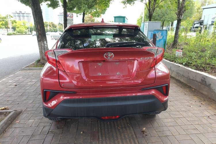 Used Toyota C-HR 2018 2.0L Leading with Sunroof China V Standard
