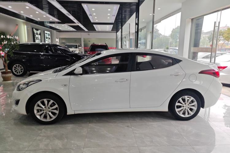 Used Hyundai Elantra 2016 1.6L Automatic Smart Version