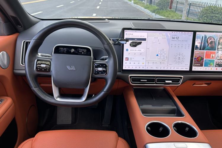 Used Li Auto L8 2023 Pro Model
