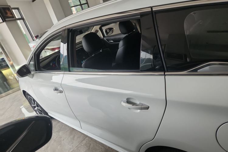 Used BYD Song MAX 2017 1.5T Automatic Smart Connect Prestige 7-Seater