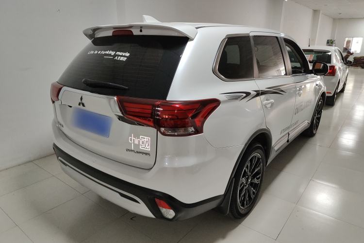 Used Mitsubishi Outlander 2020 2.0L Two-Wheel Drive Comfort Edition 5 Seats
