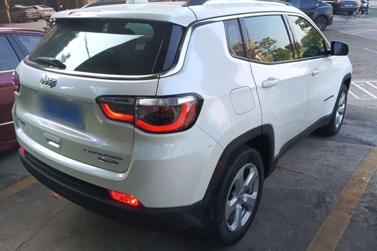 Used  Compass 2017 200T Automatic Family Edition
