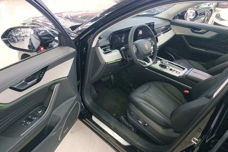 Used Hongqi HS5 2025 2.0T Two-Wheel Drive Flagship Pro Edition
