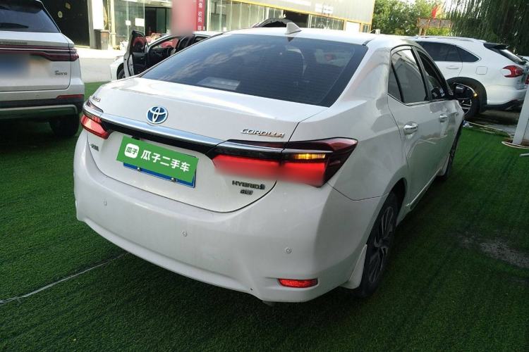 Used Toyota Corolla 2016 Dual-Engine 1.8L E-CVT Elite Edition
