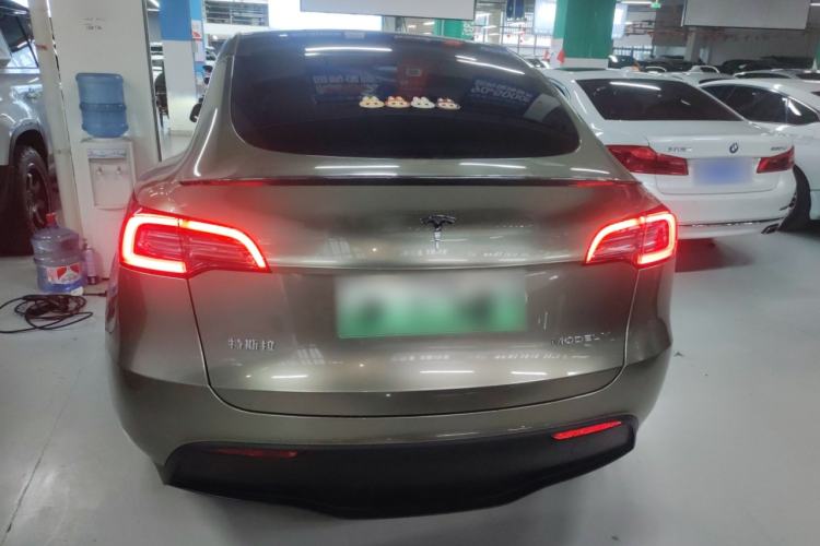 Used Tesla Model Y 2021 Long-Range All-Wheel-Drive Version