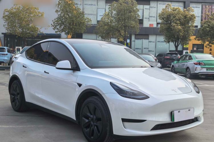 Used Tesla Model Y 2023 Rear-Wheel-Drive Version