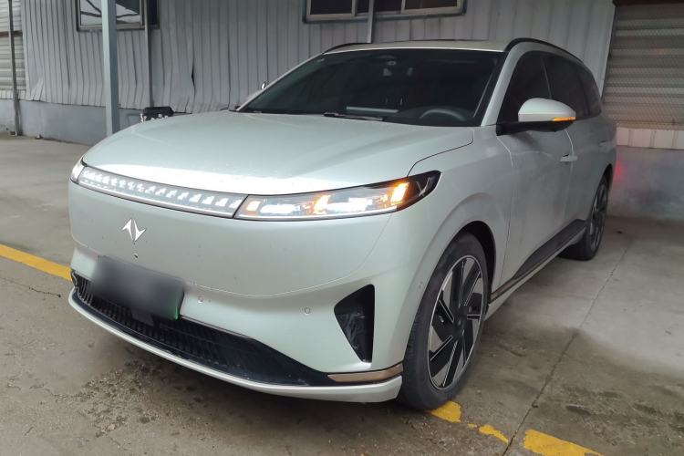 Used Dongfeng eπ eπ008 2024 210Max Range-Extended Version 6 Seats