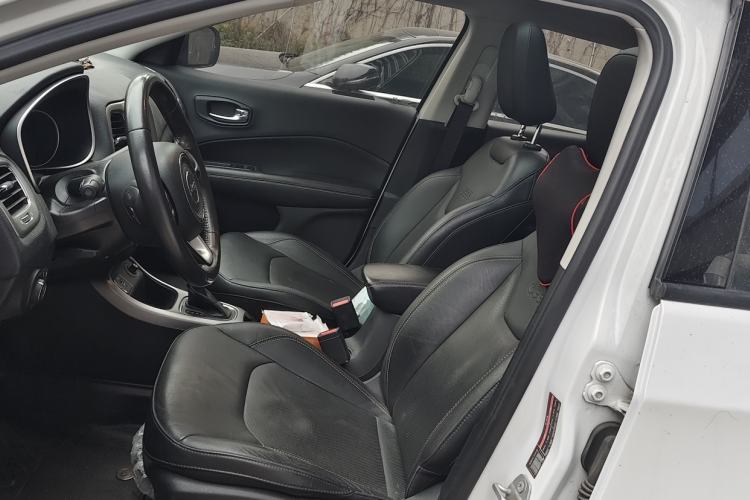 Used Jeep Compass 2017 200T Automatic Family Edition
