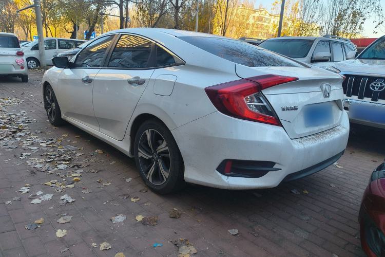 Used Honda Civic 2016 220TURBO CVT Prestige Edition

