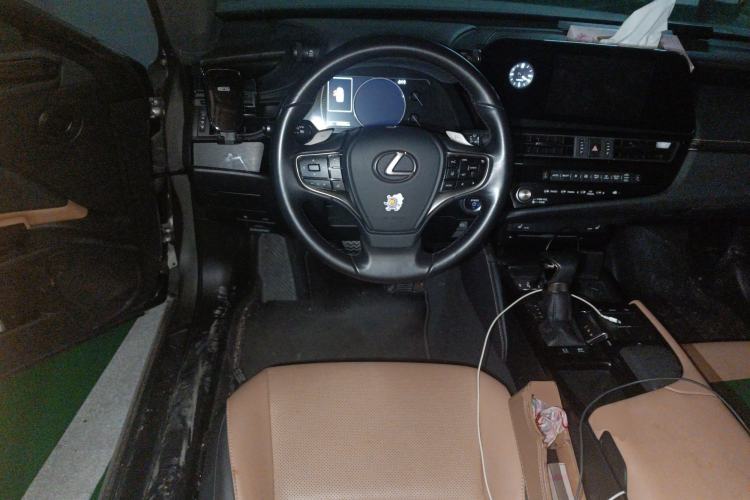 Used Lexus ES 2021 300h Excellence Edition