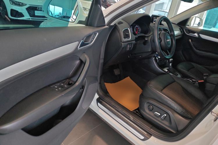 Used Audi Q3 2018 30th Anniversary Edition 30 TFSI Fashion Model