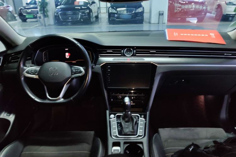 Used Volkswagen Magotan 2020 330TSI DSG Luxury Edition
