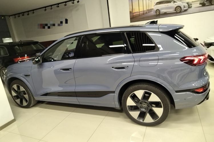 Used Audi Q6L e-tron 
