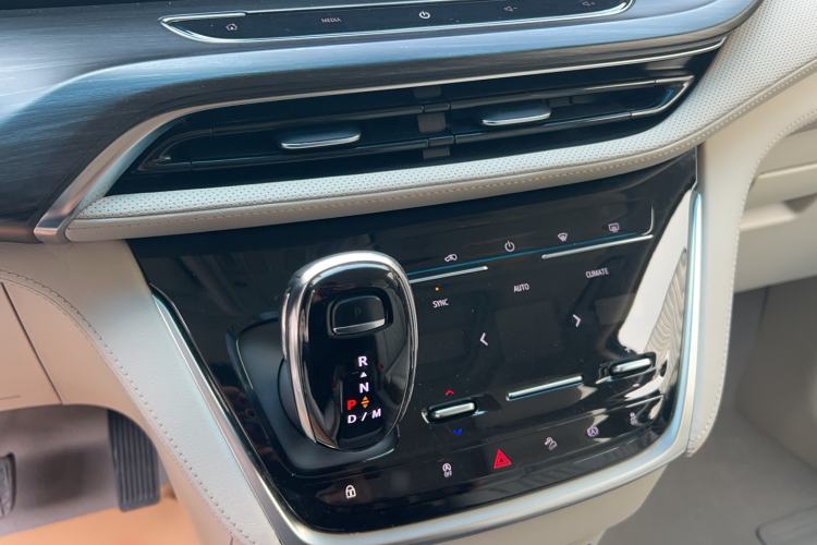 Used Buick GL8 2022 ES Landtrek 653T Comfort Edition
