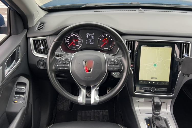 Used Roewe RX5 2016 20T Two-Wheel Drive Automatic Internet Smart Edition
