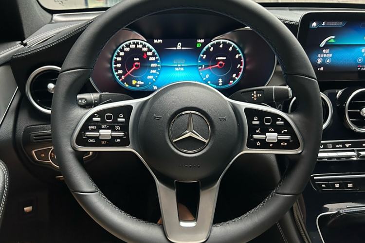 Used Mercedes-Benz GLC Coupe 2020 GLC 260 4MATIC Coupe SUV
